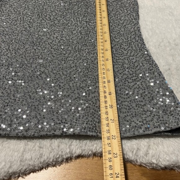 EXPRESS Gray Silver Sequins Spaghetti Strap Metallic Cami Tank Top Glitters SzXS - Picture 11 of 11